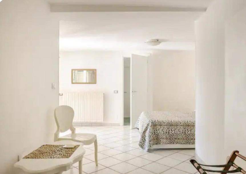Pace, Luminosita E Comodita A Due Passi Dal Garda Volta Mantovana Room photo