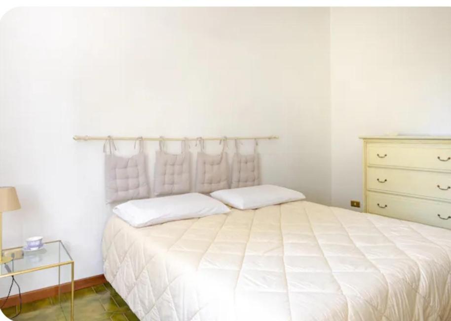 Pace, Luminosita E Comodita A Due Passi Dal Garda Volta Mantovana Room photo